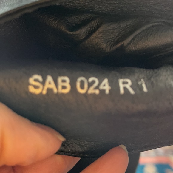 Shoes - Picture 5 of 13